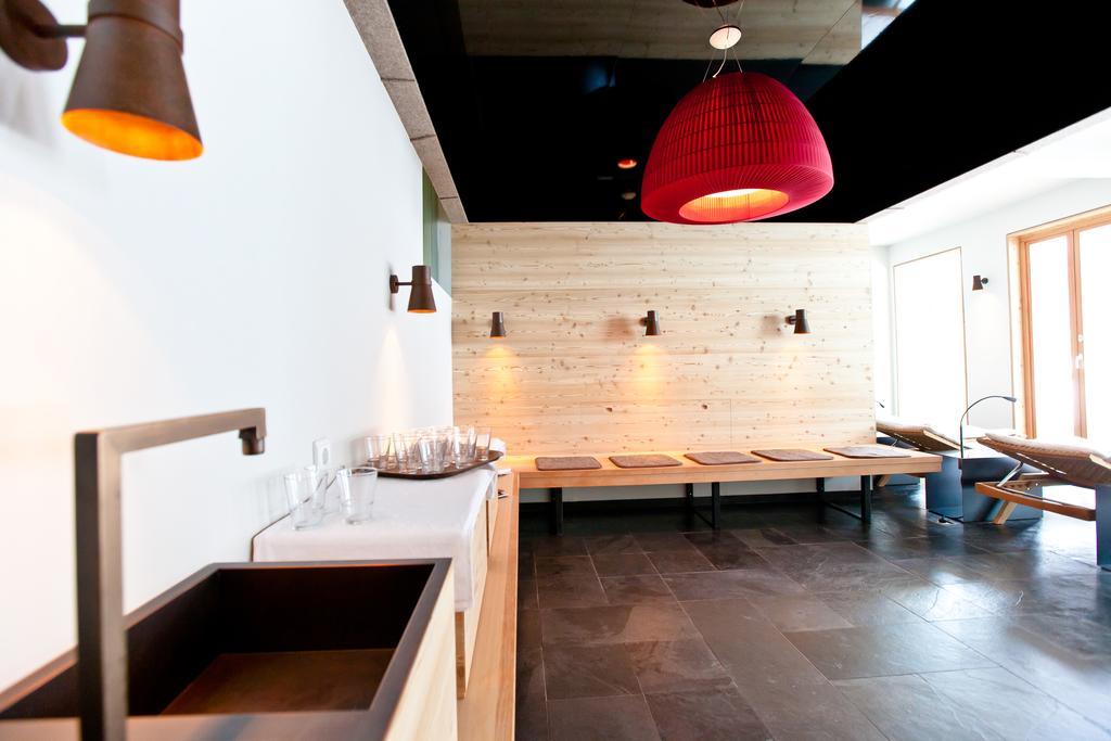 Alfonsstueberl - Ferienwohnungen & Restaurant Innervillgraten Bagian luar foto